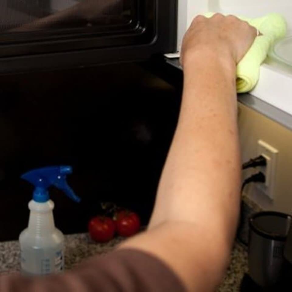 tipping-your-green-cleaners